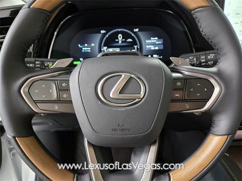 New 2026 Lexus RX 450h AWD image 17