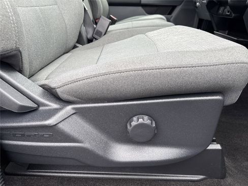 Used 2022 Ford F150 XLT w/ Trailer Tow Package image 28