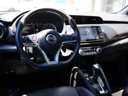 Used 2020 Nissan Kicks SR w/ SR Premium Package FWD image 35