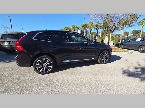 Used 2022 Volvo XC60 T8 Inscription Expression w/ Advanced Package image 37