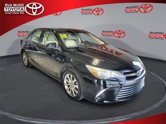 Used 2015 Toyota Camry XLE video 1