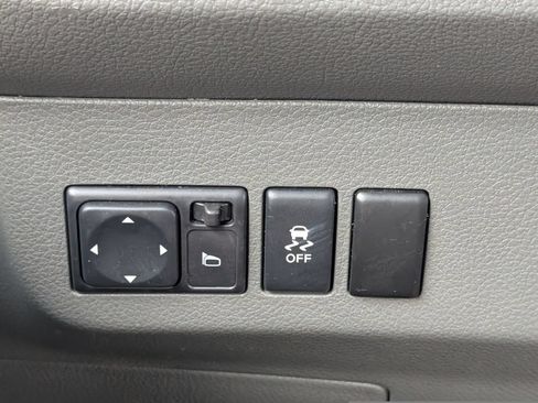 Used 2014 Nissan NV 3500 SL w/ Technology Package RWD image 16