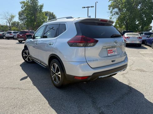 Used 2018 Nissan Rogue SL FWD image 5