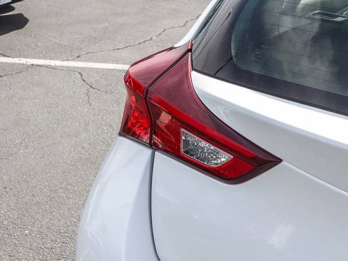 Used 2018 Toyota Corolla iM w/ Carpet Mat Package (TMS) image 8