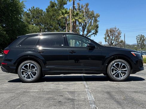 New 2026 Audi Q7 2.0T Premium AWD/4WD image 3