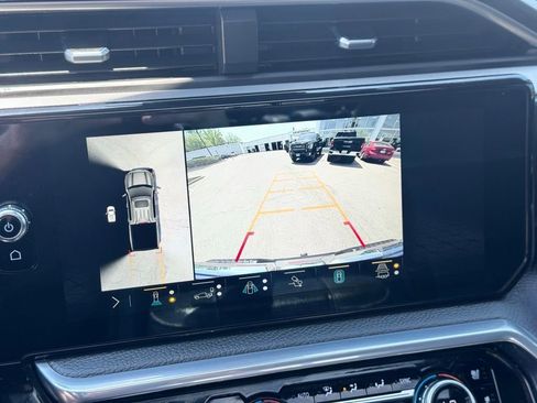 Used 2023 GMC Sierra 1500 Denali AWD/4WD image 19