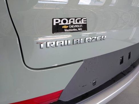 New 2026 Chevrolet TrailBlazer LT w/ Convenience Package FWD image 32