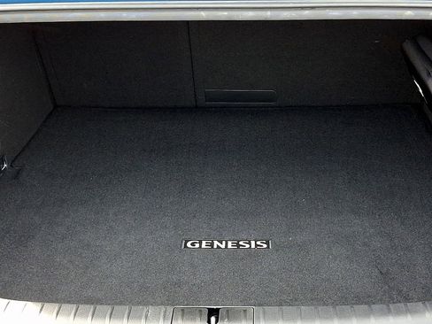 Used 2022 Genesis G70 2.0T AWD/4WD image 29