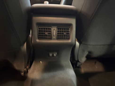 Used 2025 Toyota Camry LE image 23