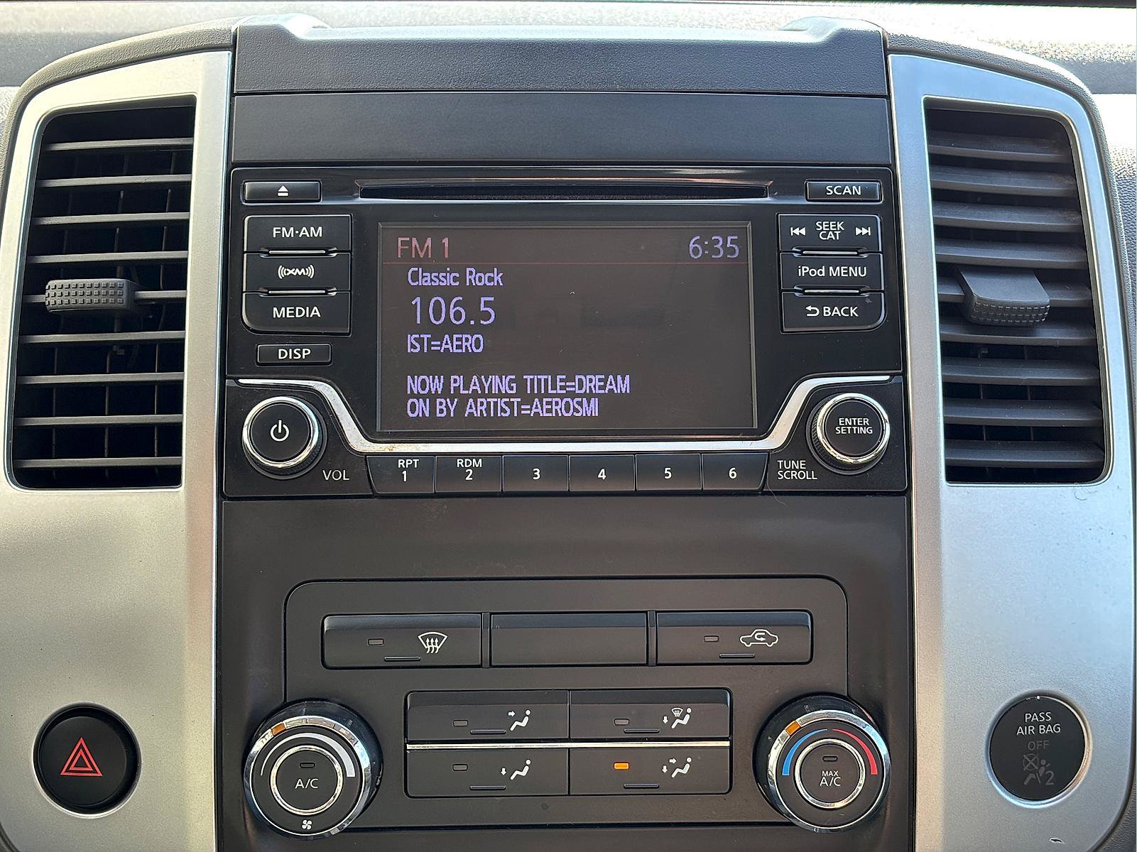 Used 2018 Nissan Frontier SV AWD/4WD image 18