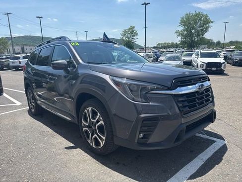 Used 2023 Subaru Ascent Limited AWD/4WD image 6