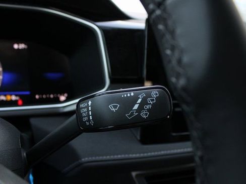 New 2026 Volkswagen Taos SE AWD/4WD image 12