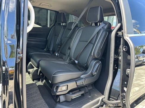 Used 2025 Honda Odyssey Touring image 35