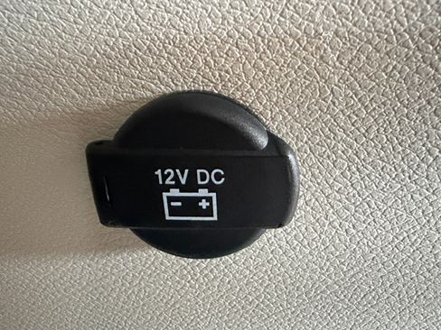 Used 2023 Chrysler Pacifica Touring-L FWD image 38