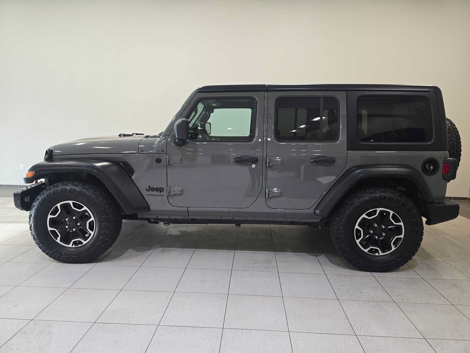 Used 2022 Jeep Wrangler Unlimited Sport AWD/4WD image 3