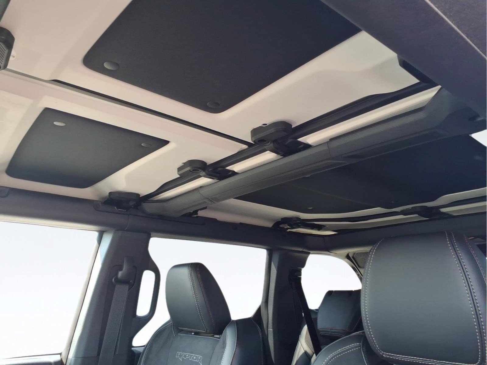 New 2026 Ford Bronco Raptor w/ Interior Carbon Fiber Pack AWD/4WD image 14