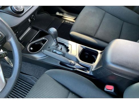 Used 2018 Toyota RAV4 LE w/ All Weather Liner Package image 15