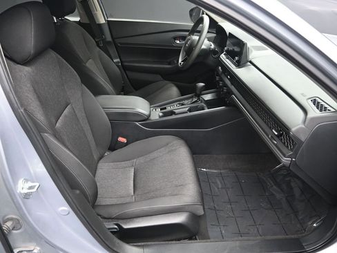 Used 2023 Honda Accord EX image 35