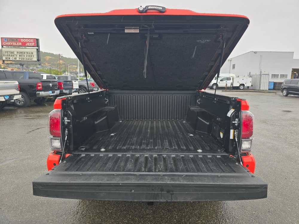 Used 2023 Toyota Tacoma TRD Pro AWD/4WD image 19