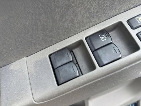 Used 2018 Nissan Frontier SV RWD image 33