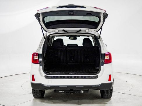 Used 2016 Subaru Outback 2.5i Limited image 8