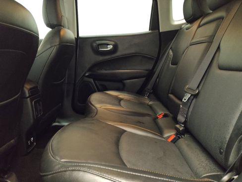 Used 2019 Jeep Compass Limited AWD/4WD image 18
