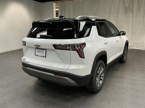 New 2027 Chevrolet Equinox LT w/ Safety and Technology Package AWD/4WD image 5