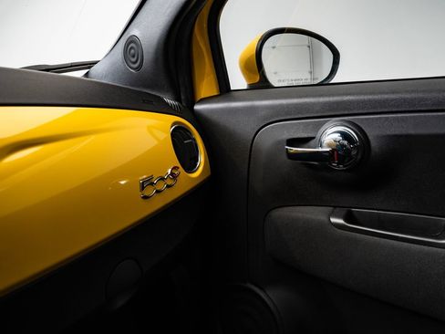 Used 2017 FIAT 500 Abarth FWD image 37