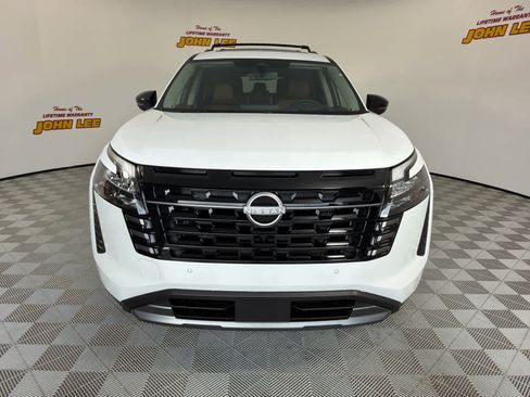 New 2026 Nissan Pathfinder Platinum w/ Cargo Package image 9