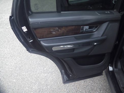 Used 2013 Land Rover Range Rover Sport Supercharged image 21