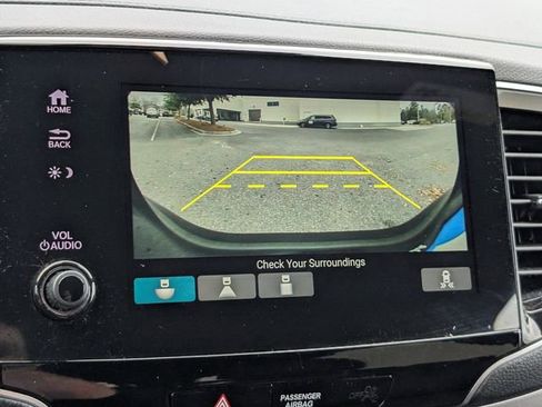 Used 2022 Honda Pilot Sport image 18