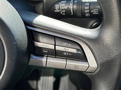 Used 2022 MAZDA MAZDA3 s image 19