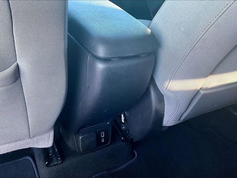 Used 2025 Chevrolet TrailBlazer LT w/ Convenience Package image 32