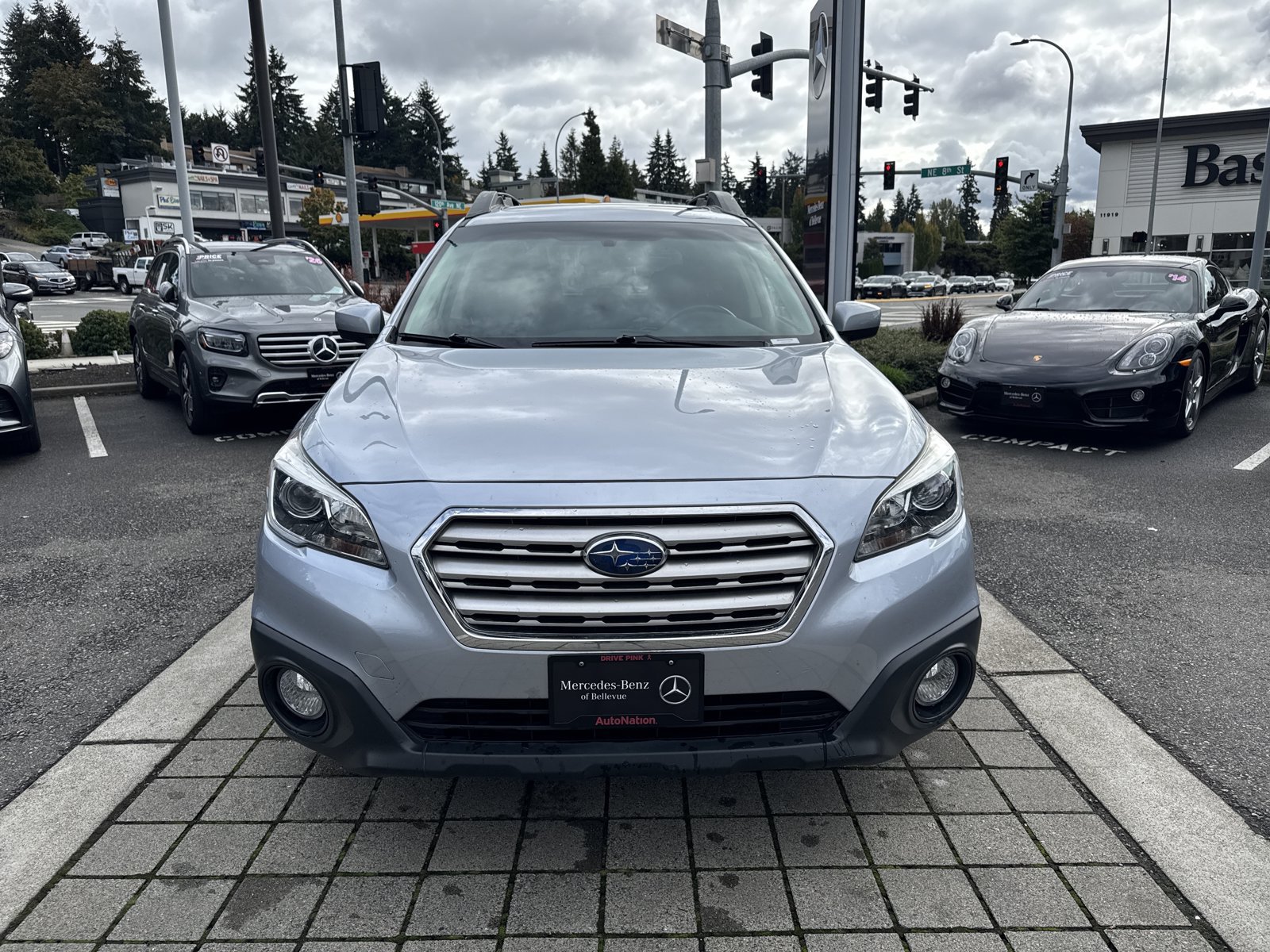 Used 2015 Subaru Outback 2.5i Premium AWD/4WD image 2