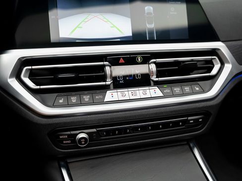 Used 2021 BMW 430i Convertible w/ Premium Package image 50