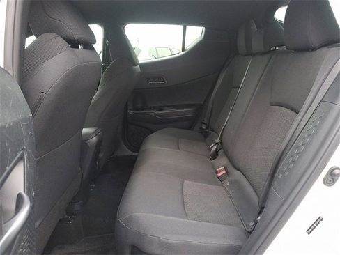 Used 2018 Toyota C-HR XLE image 10