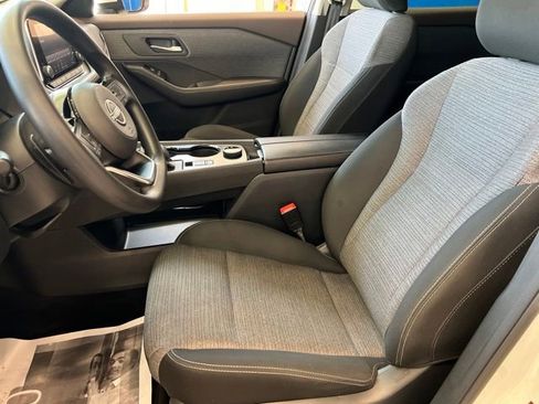 Used 2022 Nissan Rogue SV AWD/4WD image 8