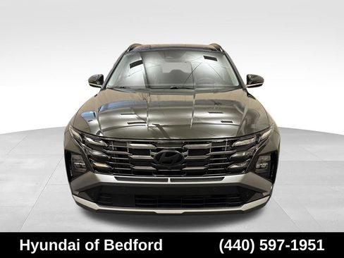 Used 2025 Hyundai Tucson Limited AWD/4WD image 2