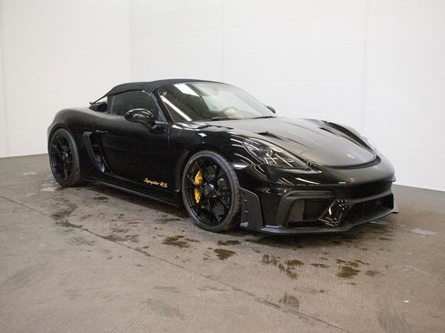 Certified 2025 Porsche 718 Boxster Spyder RS image 8