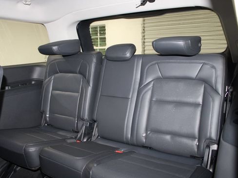 New 2027 Lincoln Navigator Premiere RWD image 27