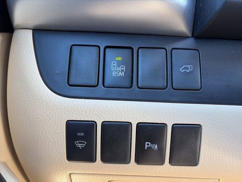 Used 2015 Toyota Highlander Limited image 13