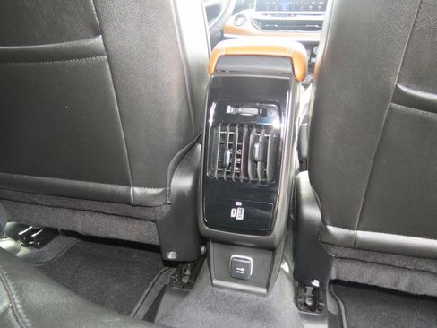 Used 2024 Jeep Compass Limited w/ Elite Group AWD/4WD image 16