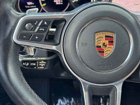 Used 2022 Porsche Cayenne E-Hybrid image 21
