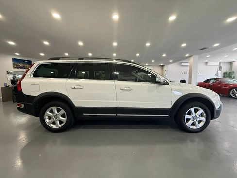 Used 2012 Volvo XC70 3.2 FWD image 8