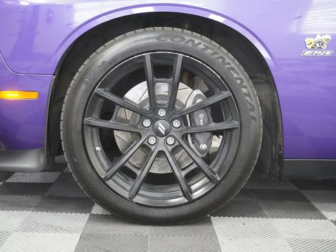 Used 2019 Dodge Challenger R/T Scat Pack w/ 1320 Drag Pack RWD image 28