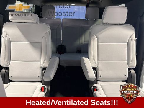 New 2025 Chevrolet Suburban Premier AWD/4WD image 39