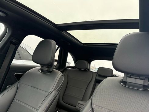 Used 2024 Mercedes-Benz GLC 300 GLC 300 image 6