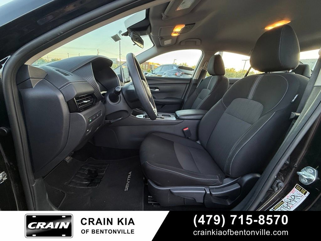 Used 2025 Nissan Sentra SV FWD image 21