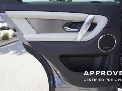 Used 2025 Land Rover Discovery Sport Dynamic SE AWD/4WD image 28