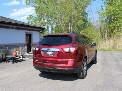 Used 2016 Chevrolet Traverse LT AWD/4WD image 5
